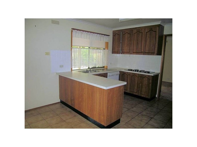 4 Charles Court, Mildura VIC 3500