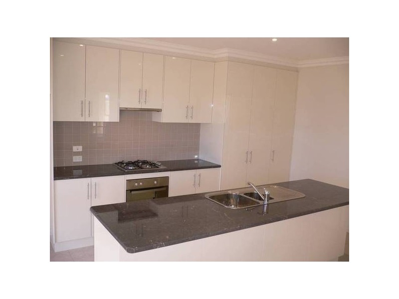 2/24 Canterbury Drive, Mildura VIC 3500