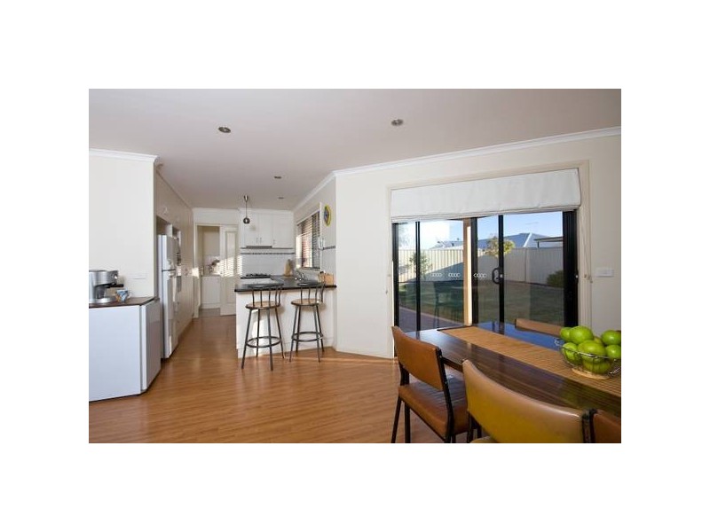 32 Midway Drive, Gol Gol NSW 2738