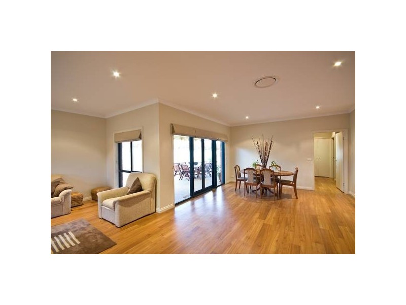 121 Wood Street, Gol Gol NSW 2738