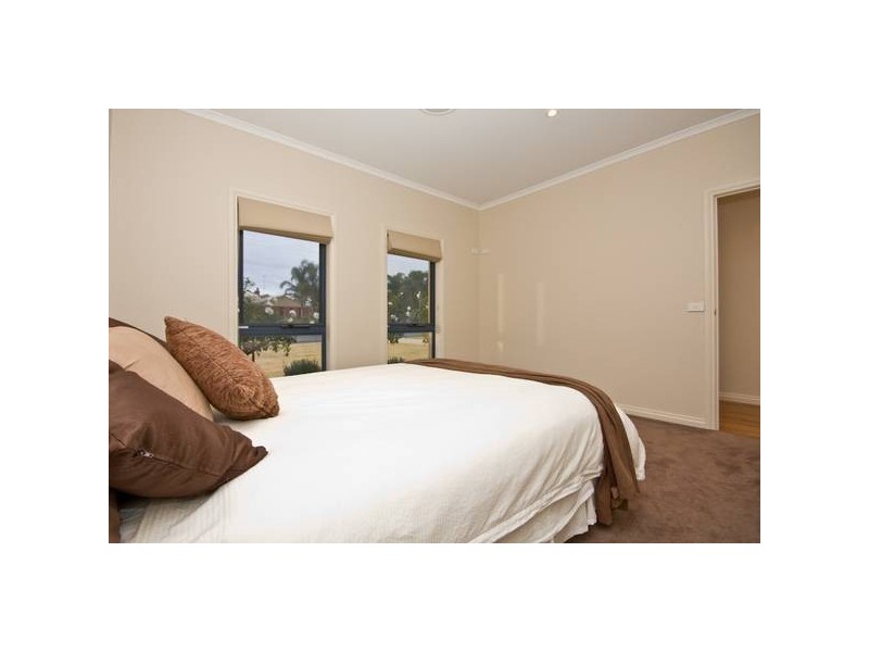 121 Wood Street, Gol Gol NSW 2738