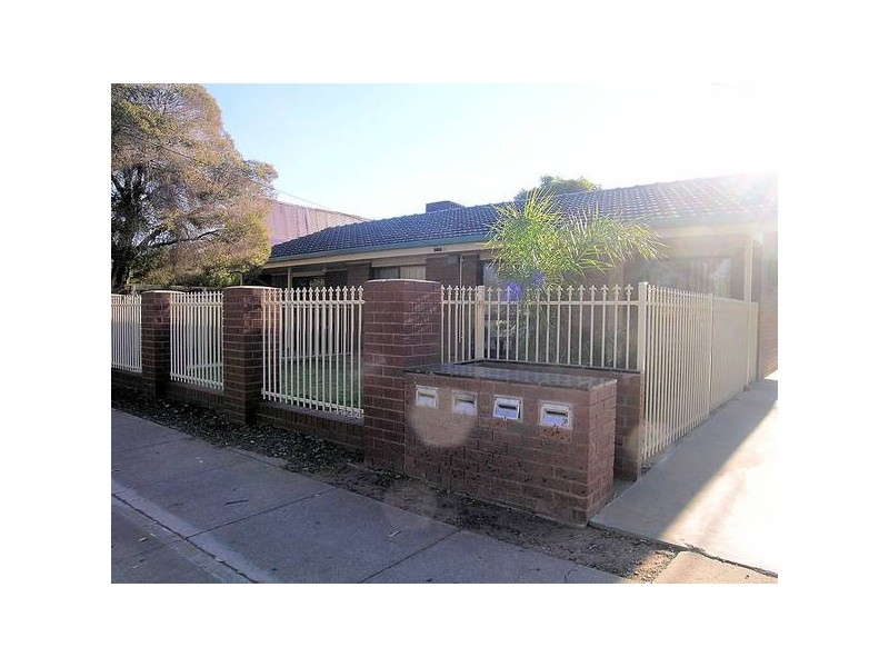 1-4/235 Deakin Avenue, Mildura VIC 3500