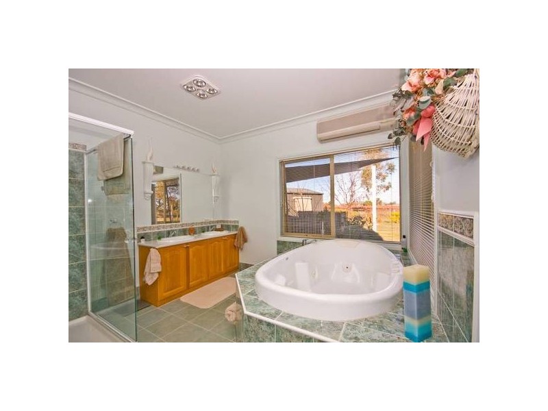 341 Euston Avenue, Cardross VIC 3496