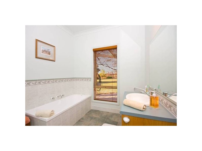 341 Euston Avenue, Cardross VIC 3496