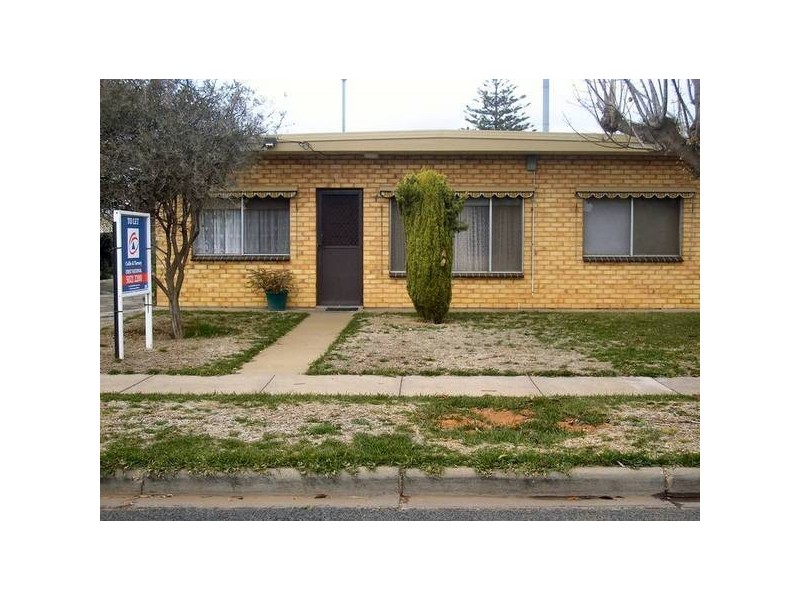 1/4 Cameron Avenue, Mildura VIC 3500