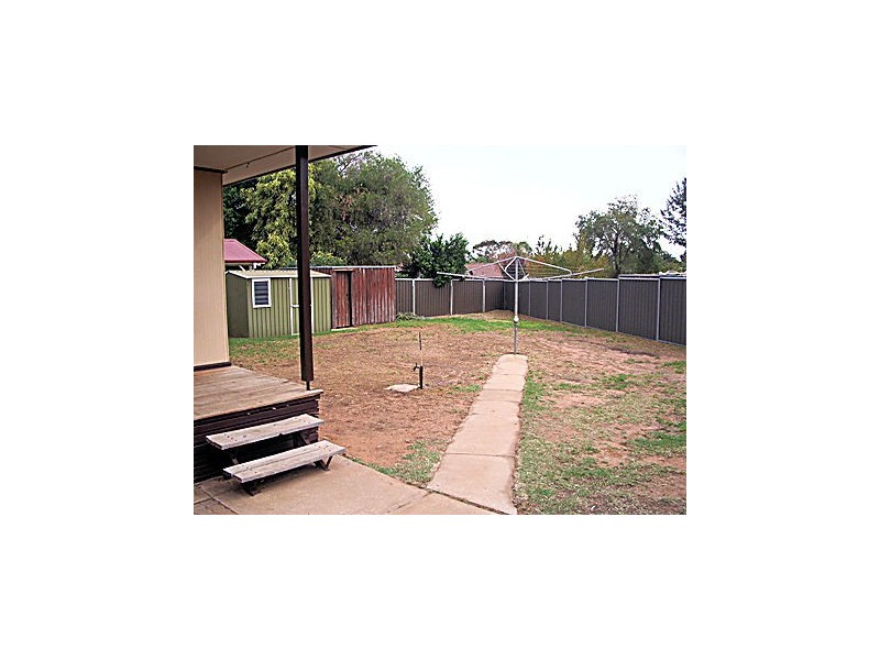 6 Namoi Avenue, Red Cliffs VIC 3496