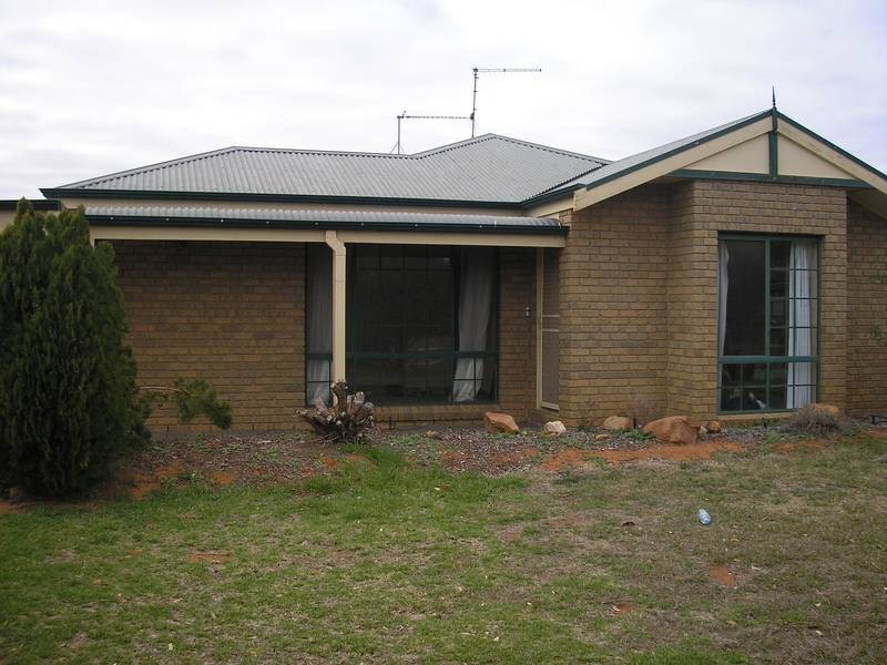 28 Crane Drive, Buronga NSW 2739