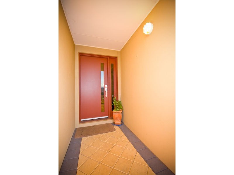 30 Summer Drive, Buronga NSW 2739