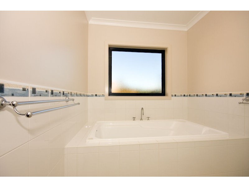 30 Summer Drive, Buronga NSW 2739
