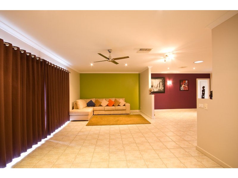 30 Summer Drive, Buronga NSW 2739