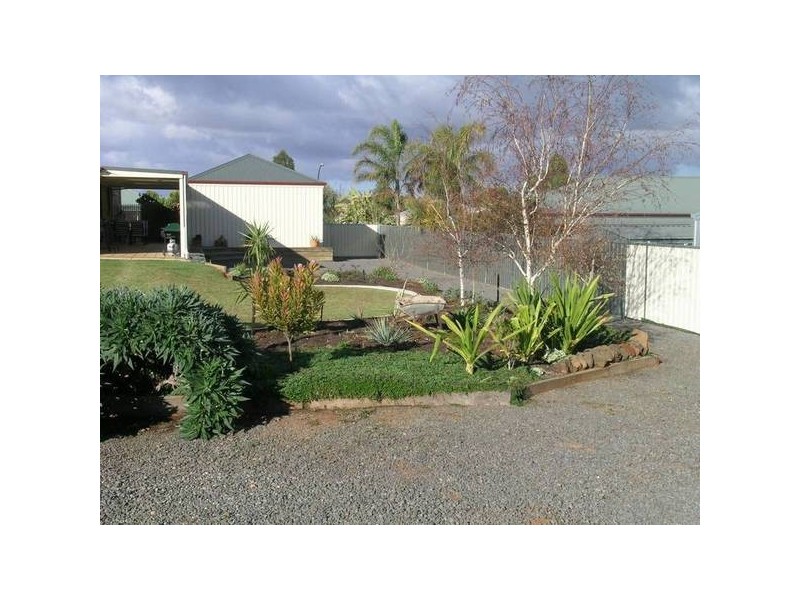35 Wadsworth Drive, Gol Gol NSW 2738