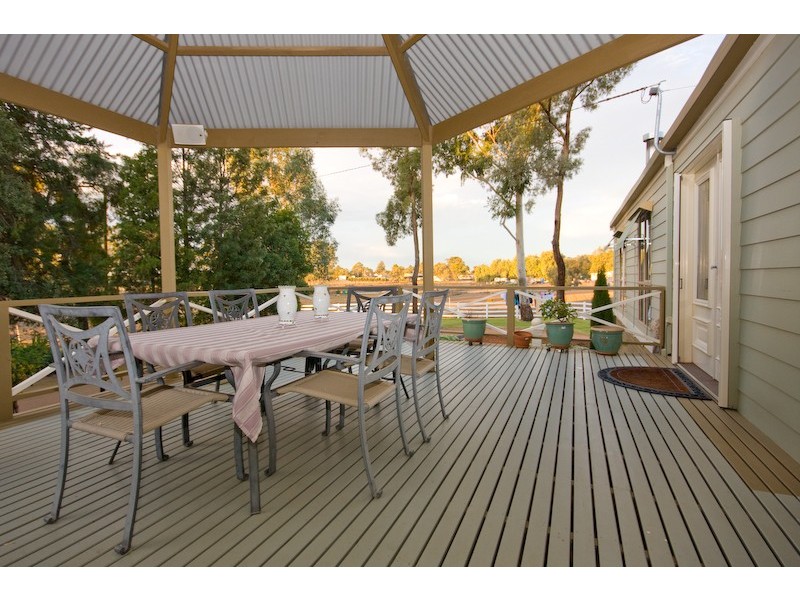 1 Carramar Drive, Gol Gol NSW 2738