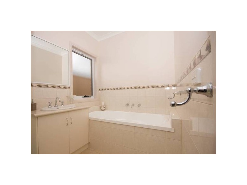 6 Marziano Drive, Mildura VIC 3500