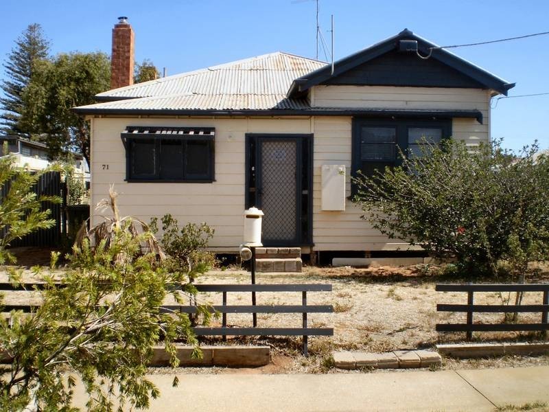 71 Douglas Avenue, Mildura VIC 3500