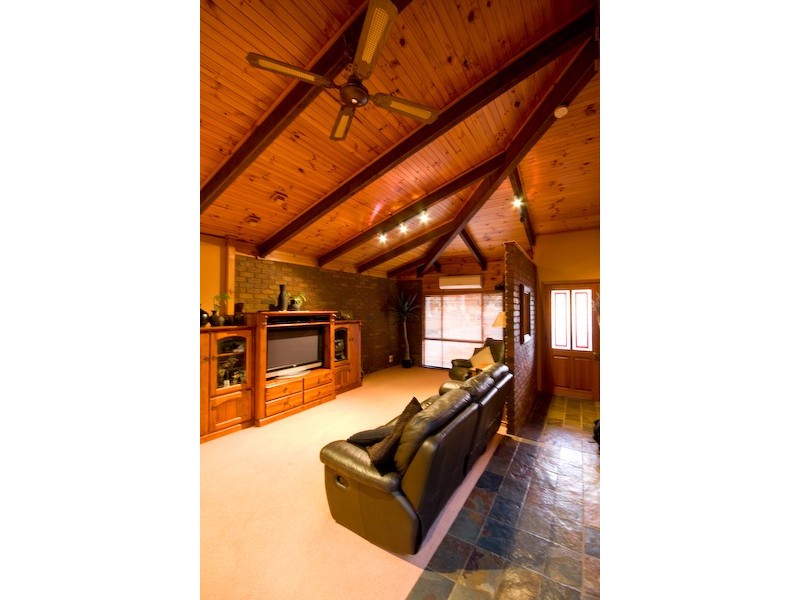 104 Wood Street, Gol Gol NSW 2738