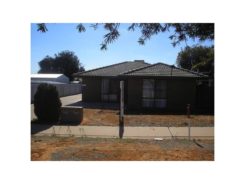 2/67 Nardoo Street, Red Cliffs VIC 3496