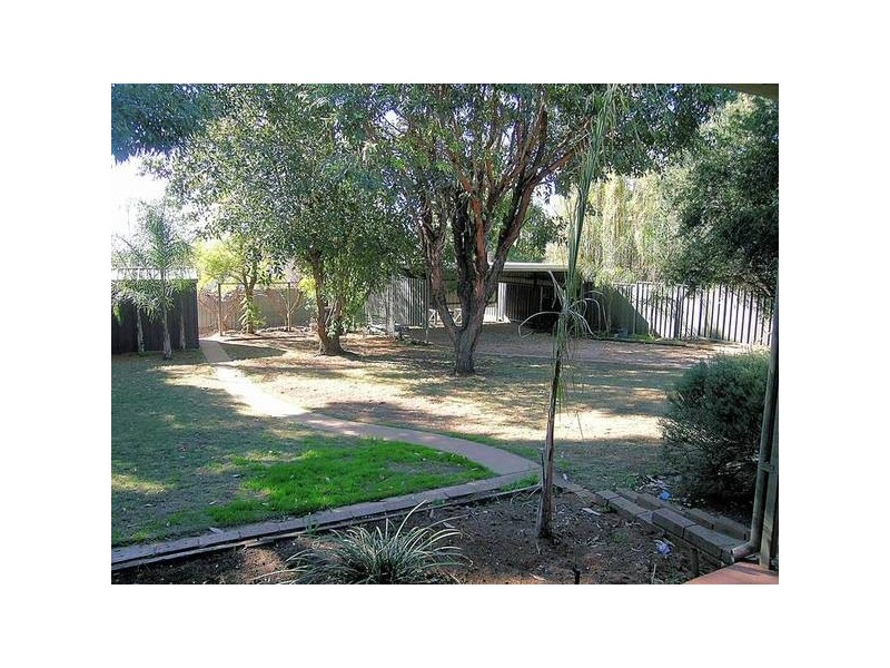 5 Morris Place, Buronga NSW 2739