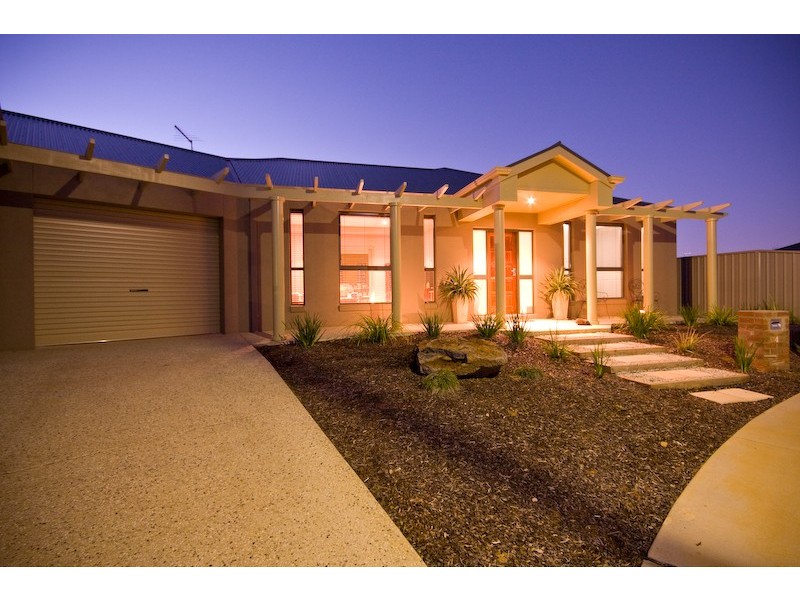 4 Popular Alm Court, Mildura VIC 3500