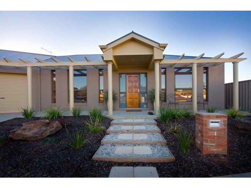 4 Popular Alm Court, Mildura VIC 3500