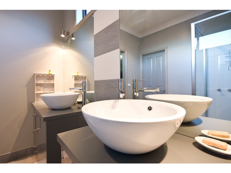 4 Popular Alm Court, Mildura VIC 3500