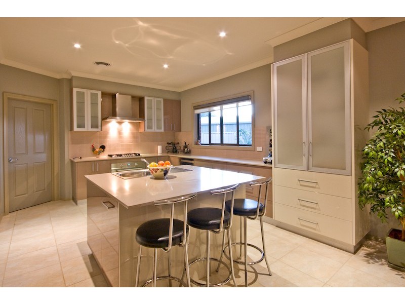 4 Popular Alm Court, Mildura VIC 3500