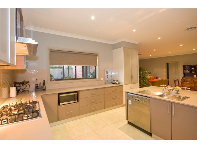 4 Popular Alm Court, Mildura VIC 3500