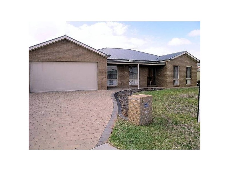 4 Thames Place, Mildura VIC 3500