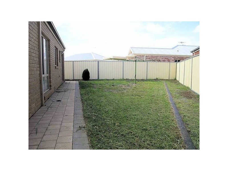 4 Thames Place, Mildura VIC 3500