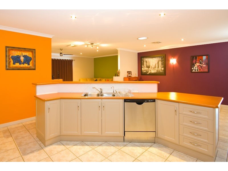 30 Summer Drive, Gol Gol NSW 2738