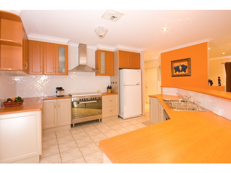 30 Summer Drive, Gol Gol NSW 2738