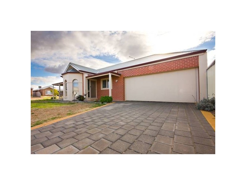 14 Vineleaf Street, Mildura VIC 3500