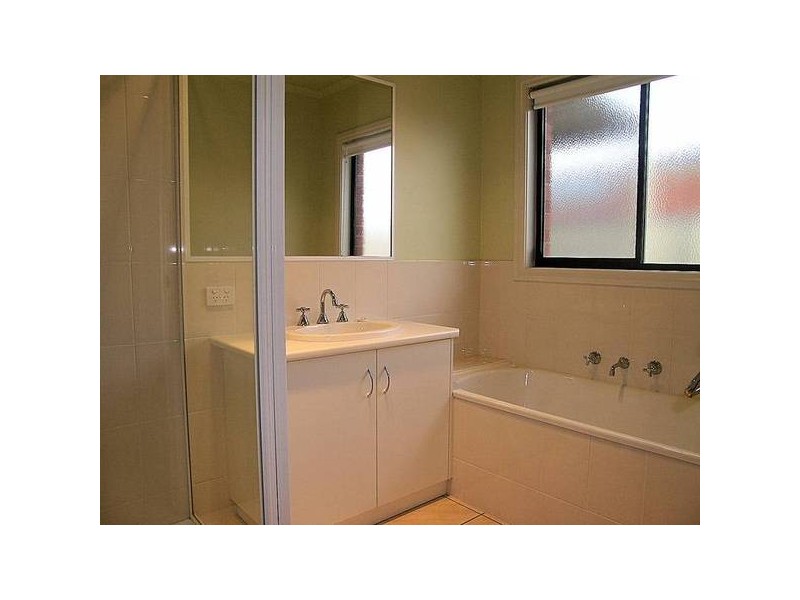 8 Bristol Way, Mildura VIC 3500