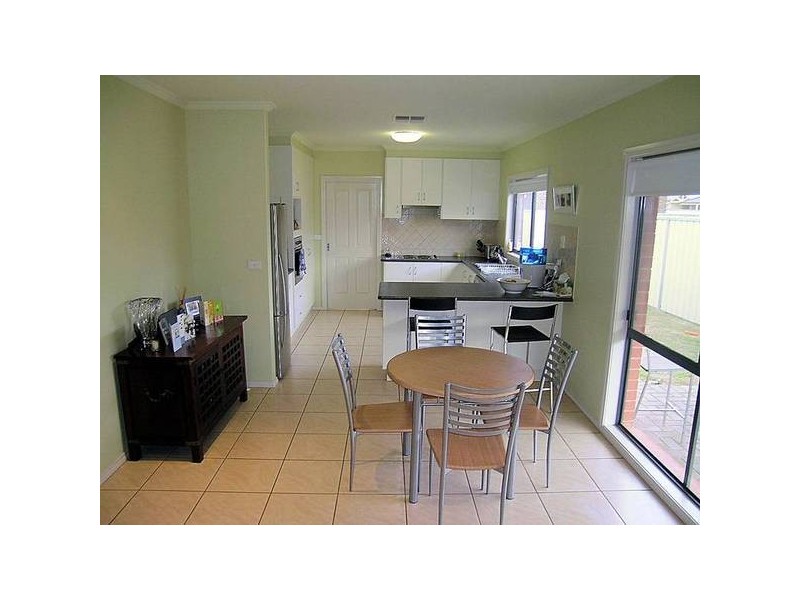 8 Bristol Way, Mildura VIC 3500