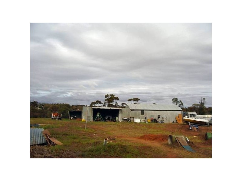 148 Lowan Avenue, Red Cliffs VIC 3496