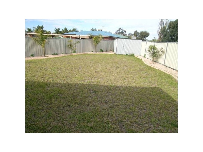 16 James Cook Drive, Mildura VIC 3500