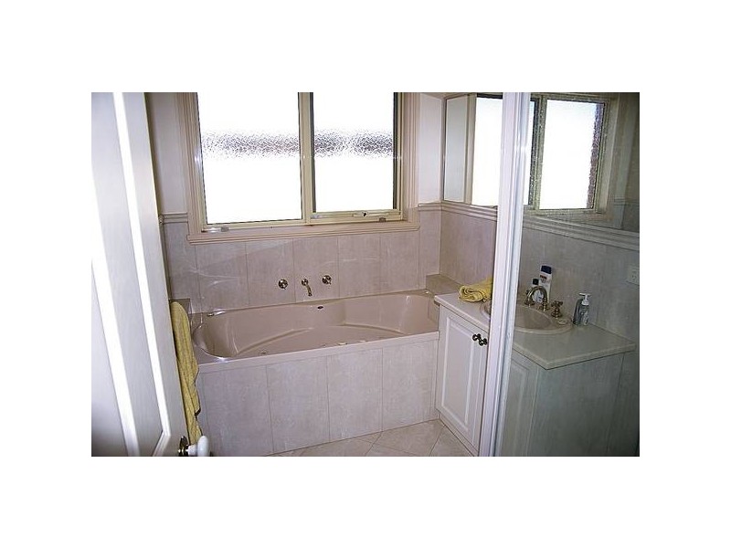 24 Marziano Drive, Mildura VIC 3500