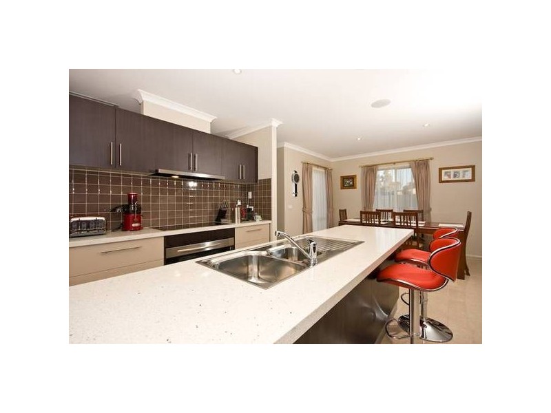 710 Cureton Avenue, Nichols Point VIC 3501