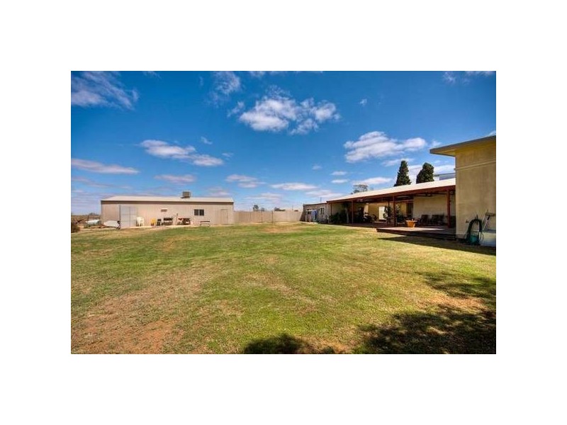 754 Walnut Avenue, Mildura VIC 3500
