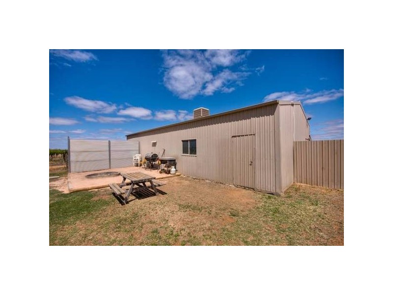 754 Walnut Avenue, Mildura VIC 3500