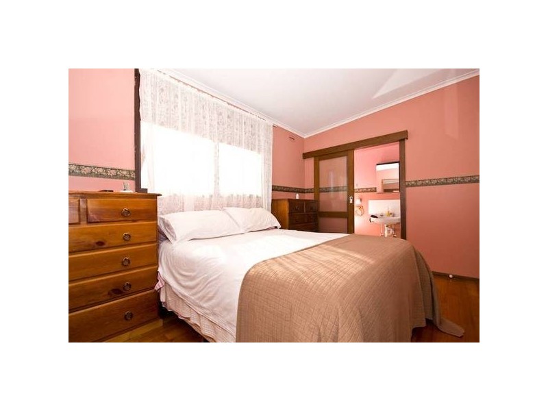 15 Lachlan Parade, Red Cliffs VIC 3496