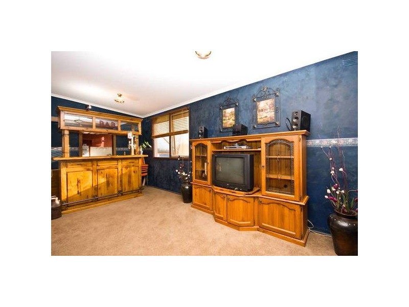 15 Lachlan Parade, Red Cliffs VIC 3496