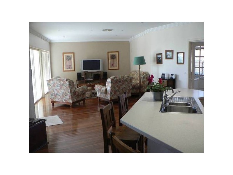 7 Peter John Court, Mildura VIC 3500