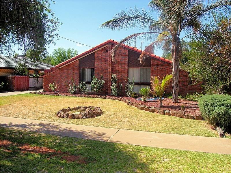 18 Euneva Drive, Mildura VIC 3500