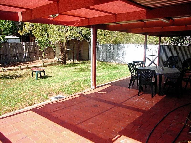 18 Euneva Drive, Mildura VIC 3500