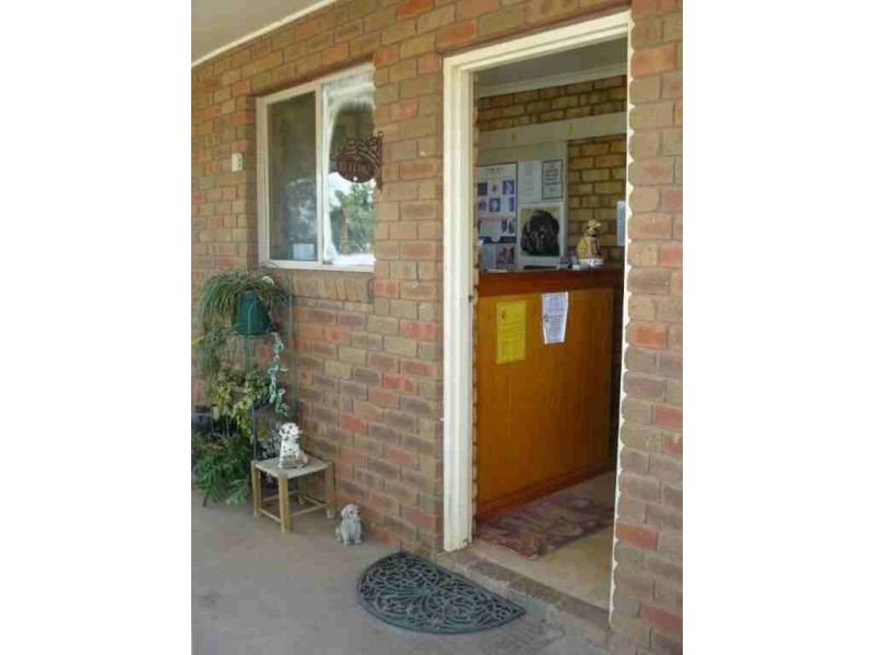 242a Oak Avenue, Mildura VIC 3500