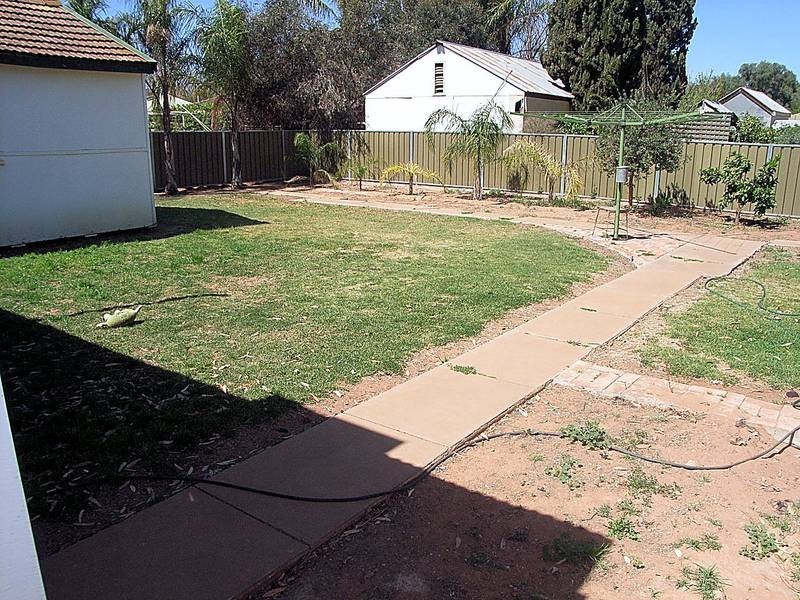 274 Deakin Avenue, Mildura VIC 3500