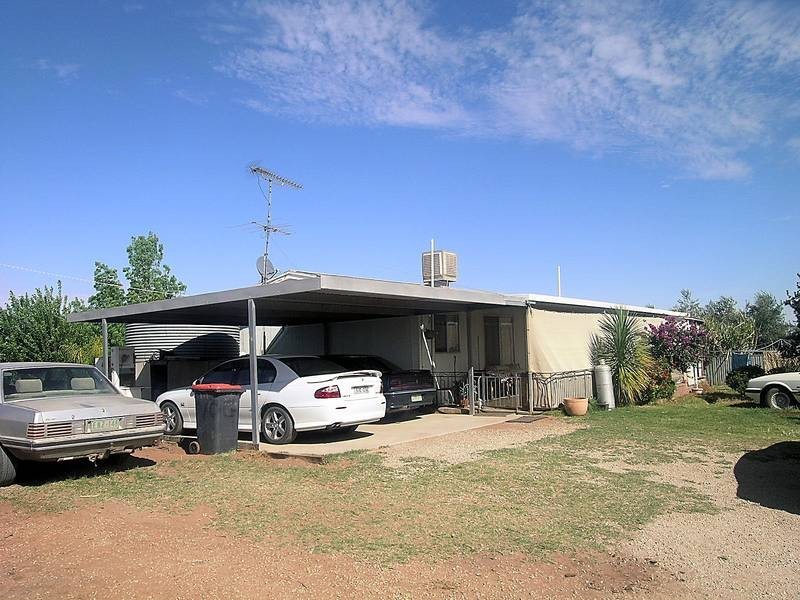 3090A Murray Valley Highway, Robinvale VIC 3549