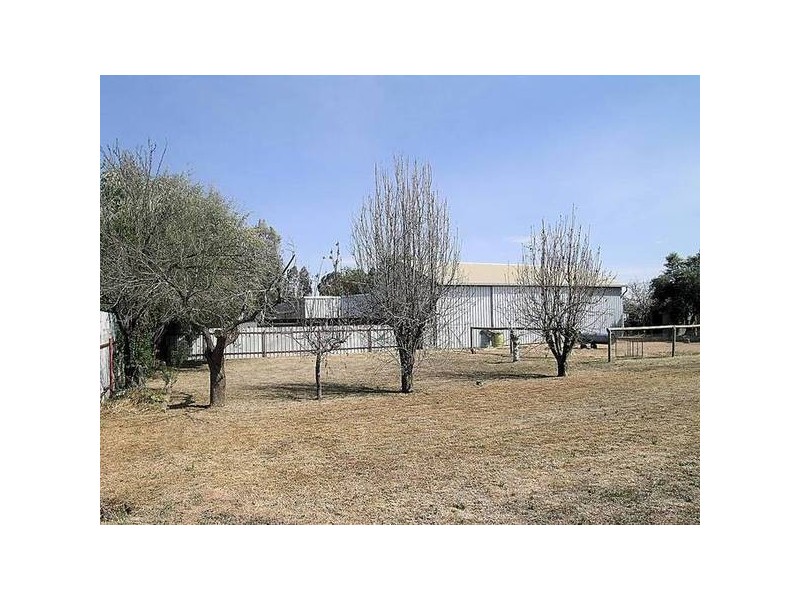 1 Sturt Highway, Merbein South VIC 3505