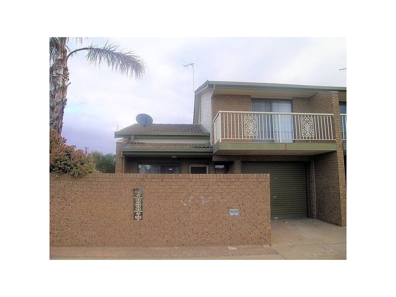 4/300 Deakin Avenue, Mildura VIC 3500