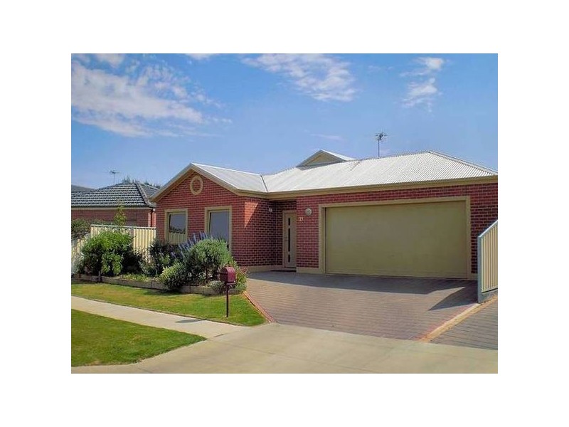 19 Canterbury Drive, Mildura VIC 3500